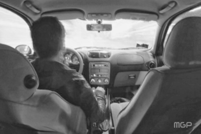 고령운전자의 운전면허 자진반납을 유도해 고령운전자로 인한 교통사고 감소를 도모하기 위한 제도가 실시된다. 65세 이상 고령운전자가 운전면허를 자진 반납하면, 교통비 등으로 활용할 수 있는 10만원 상당의 지역화폐를 지급받게 된다.