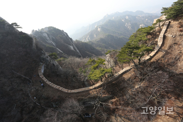 북한산성 청수동암문 성벽