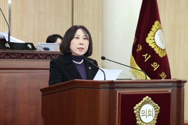 지난 20일 고양시의회 본회의장에서 5분 발언을 하고 있는 고덕희 시의원